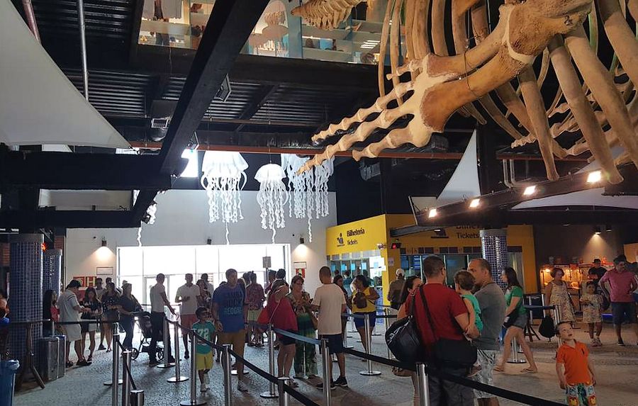 Rio de Janeiro Aquarium entrance hall